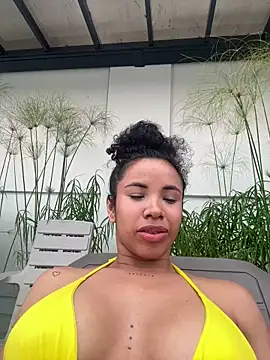 Snapshot of Brunettexio chatting on 24, 1, 2025 Brunettexio online show from 24, 1, 2025