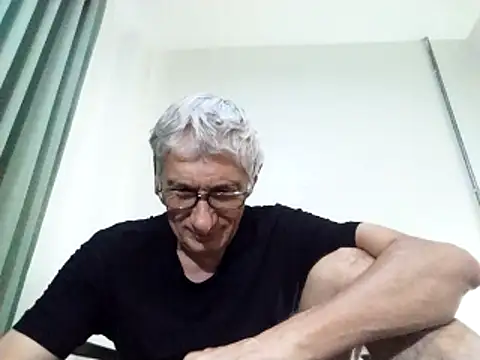 Snapshot of BIGUNCUTHARDCOCK chatting on 23, 2, 2025 BIGUNCUTHARDCOCK online show from 23, 2, 2025
