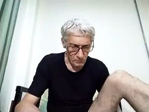 Snapshot of BIGUNCUTHARDCOCK chatting on 25, 2, 2025 BIGUNCUTHARDCOCK online show from 25, 2, 2025