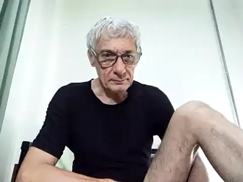 Snapshot of BIGUNCUTHARDCOCK chatting on 26, 2, 2025 BIGUNCUTHARDCOCK online show from 26, 2, 2025