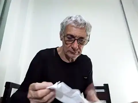 Snapshot of BIGUNCUTHARDCOCK chatting on 26, 2, 2025 BIGUNCUTHARDCOCK online show from 26, 2, 2025
