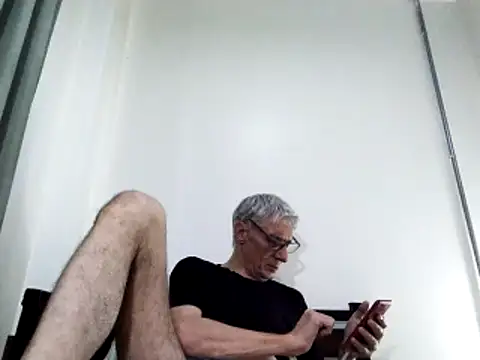 Snapshot of BIGUNCUTHARDCOCK chatting on 1, 3, 2025 BIGUNCUTHARDCOCK online show from 1, 3, 2025