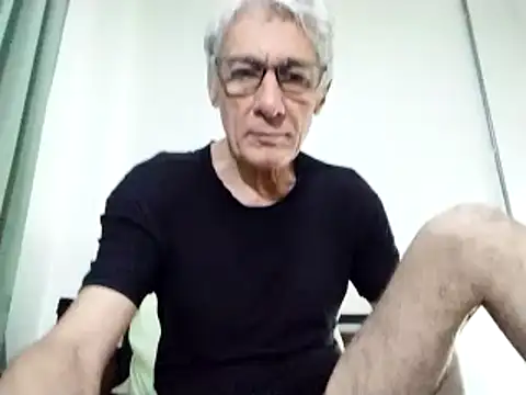 Snapshot of BIGUNCUTHARDCOCK chatting on 3, 3, 2025 BIGUNCUTHARDCOCK online show from 3, 3, 2025