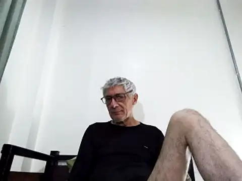 Snapshot of BIGUNCUTHARDCOCK chatting on 6, 3, 2025 BIGUNCUTHARDCOCK online show from 6, 3, 2025