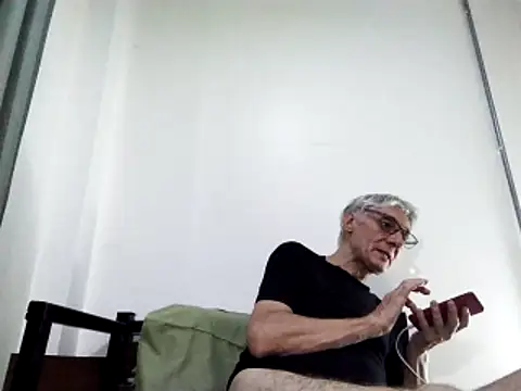 Snapshot of BIGUNCUTHARDCOCK chatting on 9, 3, 2025 BIGUNCUTHARDCOCK online show from 9, 3, 2025