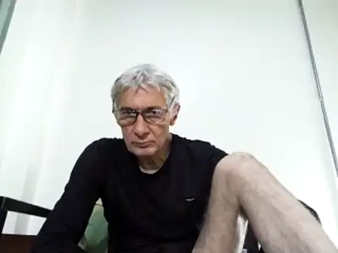 Snapshot of BIGUNCUTHARDCOCK chatting on 10, 3, 2025 BIGUNCUTHARDCOCK online show from 10, 3, 2025