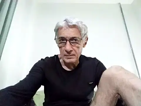 Snapshot of BIGUNCUTHARDCOCK chatting on 10, 3, 2025 BIGUNCUTHARDCOCK online show from 10, 3, 2025