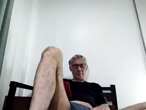 Snapshot of BIGUNCUTHARDCOCK chatting on 12, 3, 2025 BIGUNCUTHARDCOCK online show from 12, 3, 2025