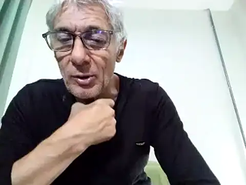 Snapshot of BIGUNCUTHARDCOCK chatting on 14, 3, 2025 BIGUNCUTHARDCOCK online show from 14, 3, 2025