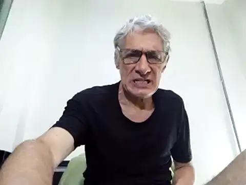 Snapshot of BIGUNCUTHARDCOCK chatting on 17, 3, 2025 BIGUNCUTHARDCOCK online show from 17, 3, 2025