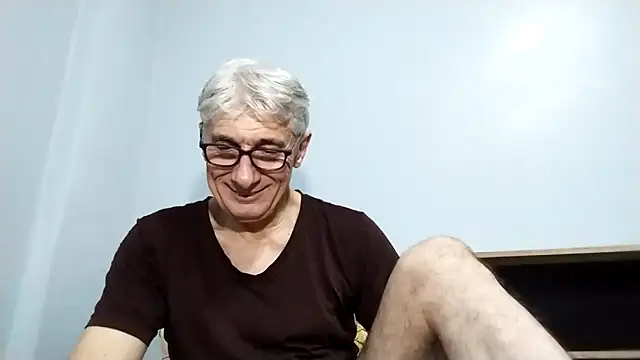Snapshot of BIGUNCUTHARDCOCK chatting on 21, 9, 2025 BIGUNCUTHARDCOCK online show from 21, 9, 2025