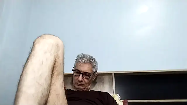 Snapshot of BIGUNCUTHARDCOCK chatting on 25, 9, 2025 BIGUNCUTHARDCOCK online show from 25, 9, 2025