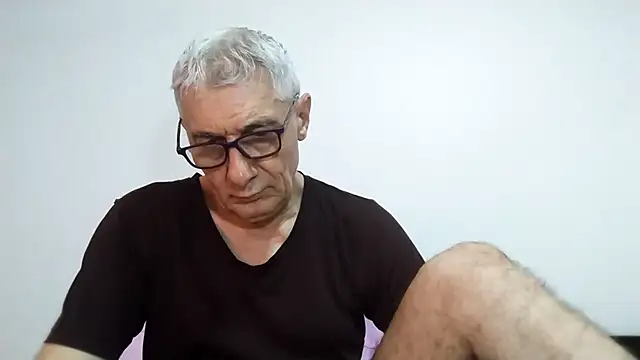 BIGUNCUTHARDCOCK online show from 13, 4, 2026