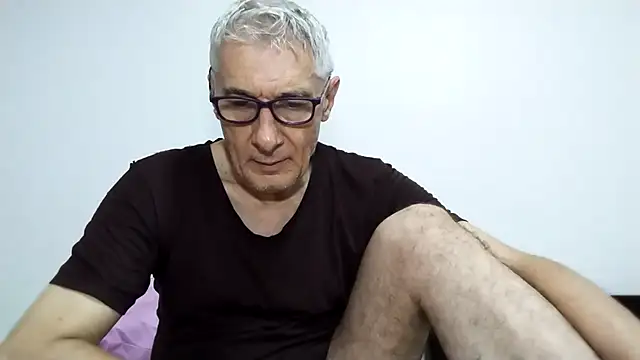 BIGUNCUTHARDCOCK online show from 15, 4, 2026