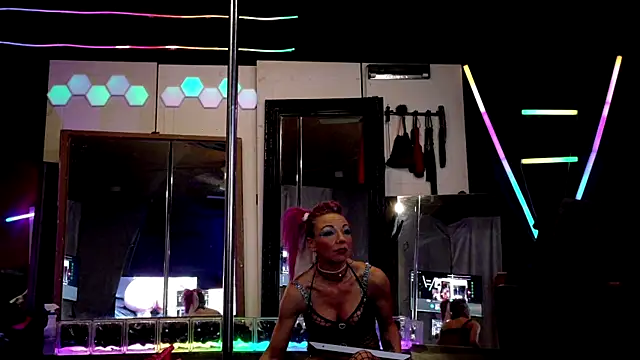 Snapshot of MadisonMarie chatting on 14, 9, 2025 MadisonMarie online show from 14, 9, 2025