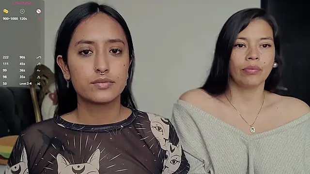 Snapshot of 2SummerLove1 chatting on 30, 12, 2024 2SummerLove1 online show from 30, 12, 2024