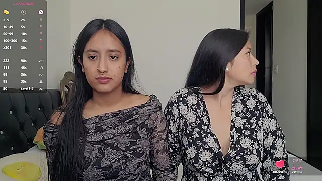 Snapshot of 2SummerLove1 chatting on 26, 1, 2025 2SummerLove1 online show from 26, 1, 2025