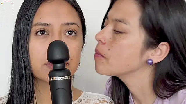 2SummerLove1 online show from 3, 3, 2026