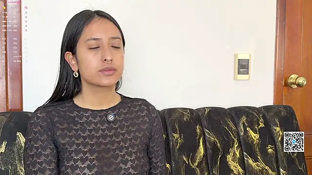 2SummerLove1 online show from 11, 4, 2026