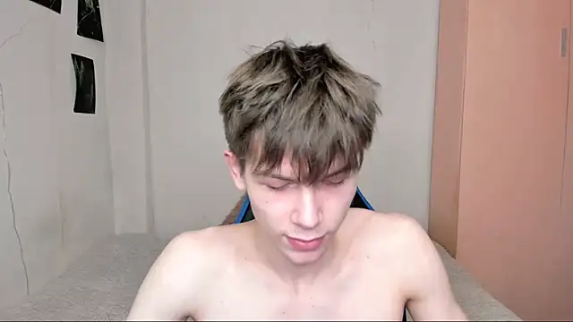 Snapshot of Makentoshi_ chatting on 12, 3, 2025 Makentoshi online show from 12, 3, 2025