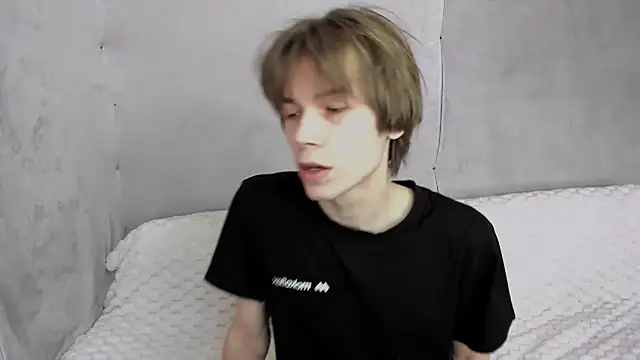 Snapshot of Makentoshi_ chatting on 15, 9, 2025 Makentoshi online show from 15, 9, 2025