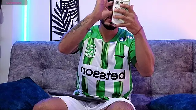 Snapshot of Bruno_Mattos chatting on 5, 12, 2024 Bruno Mattos online show from 5, 12, 2024