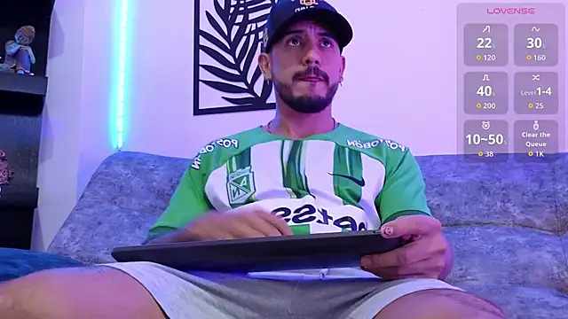 Snapshot of Bruno_Mattos chatting on 17, 12, 2025 Bruno Mattos online show from 17, 12, 2025