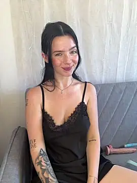 Snapshot of RoxiBlack chatting on 1, 6, 2026 RoxiBlack online show from 1, 6, 2026