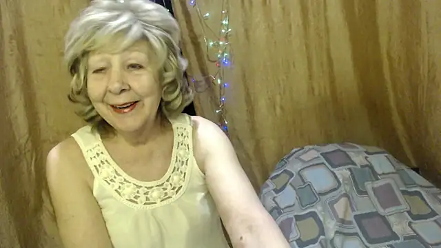 Snapshot of _Estelitta_5 chatting on 12, 1, 2025  Estelitta 5 online show from 12, 1, 2025
