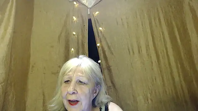 Snapshot of _Estelitta_5 chatting on 25, 1, 2025  Estelitta 5 online show from 25, 1, 2025