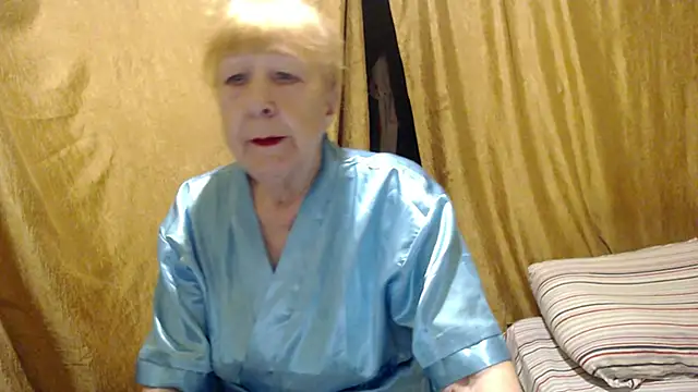 Snapshot of _Estelitta_5 chatting on 11, 10, 2025  Estelitta 5 online show from 11, 10, 2025