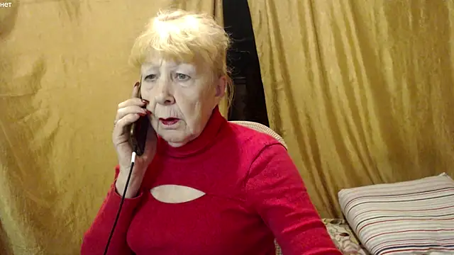 Snapshot of _Estelitta_5 chatting on 14, 10, 2025  Estelitta 5 online show from 14, 10, 2025