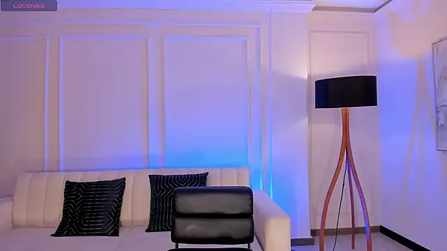 sarawinstone online show from 20, 3, 2025