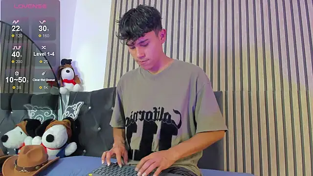 Angel esteban fx online show from 2, 3, 2026