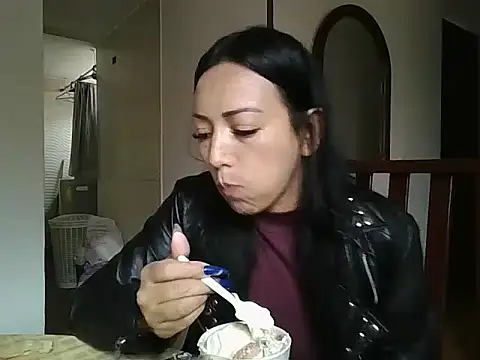 Laura martin  online show from 4, 3, 2025