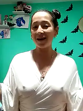 Snapshot of emilypoppy3 chatting on 18, 2, 2025 emilypoppy3 online show from 18, 2, 2025