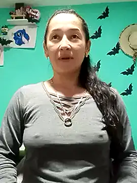 Snapshot of emilypoppy3 chatting on 20, 2, 2025 emilypoppy3 online show from 20, 2, 2025