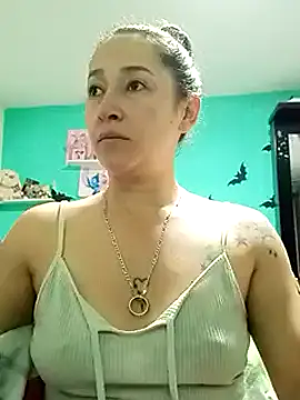 Snapshot of emilypoppy3 chatting on 13, 3, 2025 emilypoppy3 online show from 13, 3, 2025