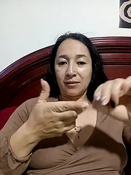 Snapshot of emilypoppy3 chatting on 25, 9, 2025 emilypoppy3 online show from 25, 9, 2025