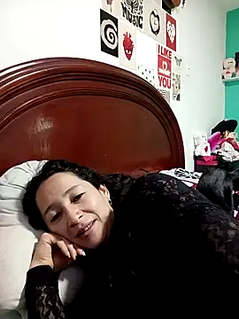 Snapshot of emilypoppy3 chatting on 2, 10, 2025 emilypoppy3 online show from 2, 10, 2025