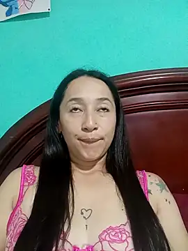 Snapshot of emilypoppy3 chatting on 14, 10, 2025 emilypoppy3 online show from 14, 10, 2025