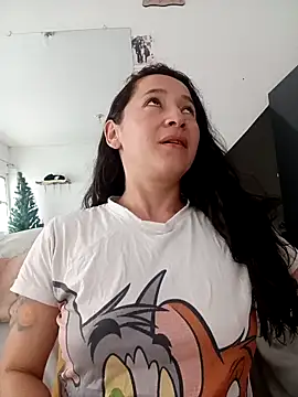 Snapshot of emilypoppy3 chatting on 3, 12, 2025 emilypoppy3 online show from 3, 12, 2025