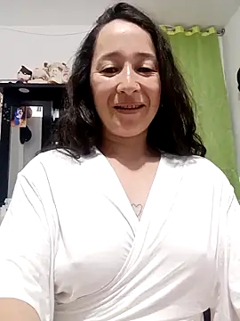 Snapshot of emilypoppy3 chatting on 3, 2, 2026 emilypoppy3 online show from 3, 2, 2026