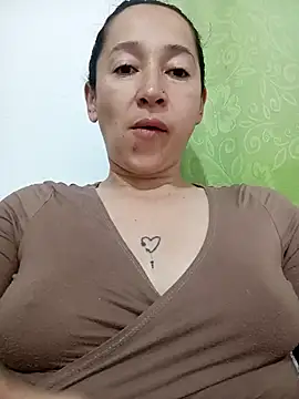 Snapshot of emilypoppy3 chatting on 17, 2, 2026 emilypoppy3 online show from 17, 2, 2026