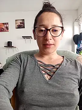 Snapshot of emilypoppy3 chatting on 27, 2, 2026 emilypoppy3 online show from 27, 2, 2026