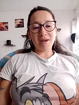 Snapshot of emilypoppy3 chatting on 1, 3, 2026 emilypoppy3 online show from 1, 3, 2026