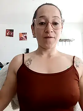 Snapshot of emilypoppy3 chatting on 11, 4, 2026 emilypoppy3 online show from 11, 4, 2026