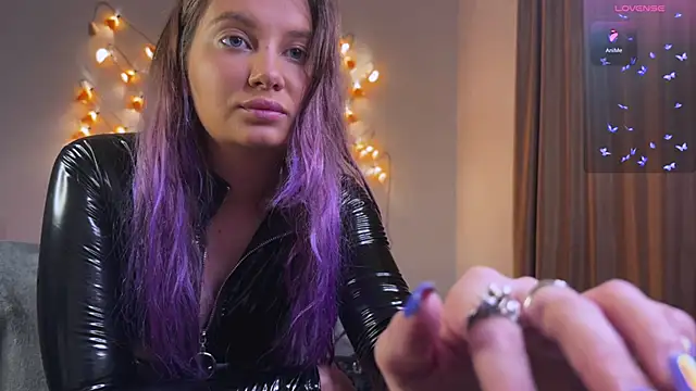 Femdom Lola online show from 25, 1, 2025