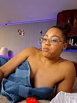 Snapshot of samone9 chatting on 22, 12, 2024 samone9 online show from 22, 12, 2024