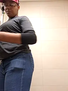 Snapshot of samone9 chatting on 3, 2, 2025 samone9 online show from 3, 2, 2025